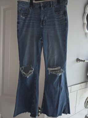 American Eagle- Super Highwaisted- Distressed Dark Blue Flare Jeans-Size 16